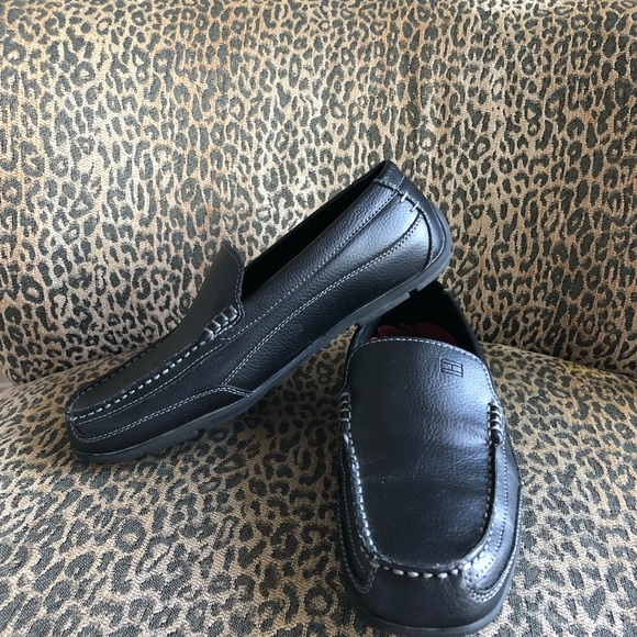 tommy dress shoes